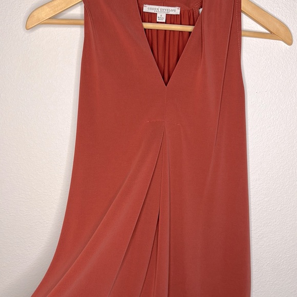 Soft halter top - Picture 3 of 4